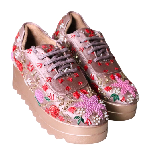 23 Elegant Embroidered Bridal Shoes – Pink Floral Design - Image 2